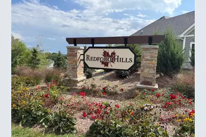 N55W25226  Crescent Hill Dr, Sussex, WI 53089 - Photo 1