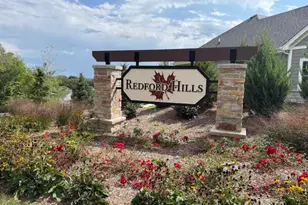 W253N5466 Cres Hl Dr, Sussex, WI 53089 - Photo 1