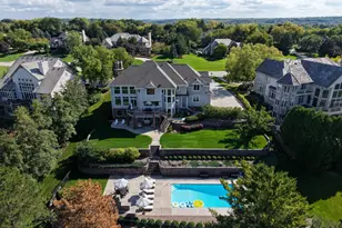 1702 E Juniper Way, Hartland, WI 53029 - Photo 71