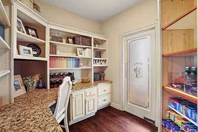 1702 E Juniper Way, Hartland, WI 53029 - Photo 17