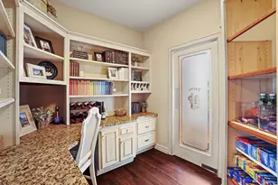 1702 E Juniper Way, Hartland, WI 53029 - Photo 17