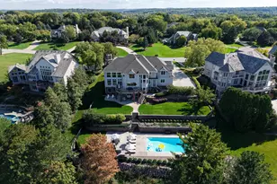 1702 E Juniper Way, Hartland, WI 53029 - Photo 77