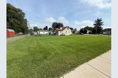 813  Hickory St -, Mauston, WI 53948 - Photo 31