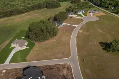 2040  Paradise Hills Ct, Trenton, WI 53095 - Photo 5