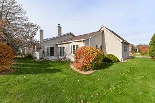 5228 S Hidden Dr, Greenfield, WI 53221 - Photo 11