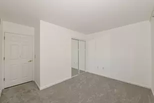 5228 S Hidden Dr, Greenfield, WI 53221 - Photo 27