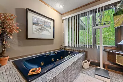 36619  Normandale Dr, Summit, WI 53066 - Photo 9