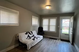 4233 W Sieben Pl, Milwaukee, WI 53216 - Photo 3