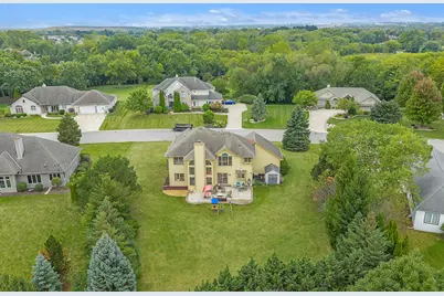 215  Emerald Dr, Racine, WI 53406 - Photo 33