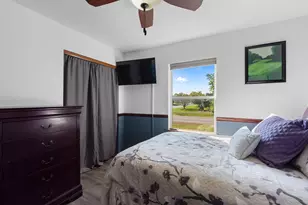 W165N10401 Wagon Trail, Germantown, WI 53022 - Photo 11