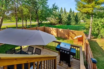 W165N10401  Wagon Trl, Germantown, WI 53022 - Photo 19