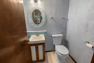 W165N10401 Wagon Trail, Germantown, WI 53022 - Photo 17