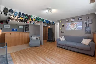 W165N10401 Wagon Trail, Germantown, WI 53022 - Photo 15