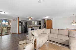 W165N10401 Wagon Trail, Germantown, WI 53022 - Photo 25