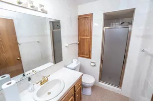 W179N9765 Riversbend Circle, Germantown, WI 53022 - Photo 11