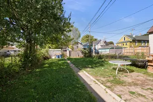 1919 S 7th St, Milwaukee, WI 53204 - Photo 15