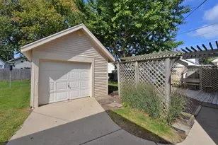 712 Cleveland Ave, Racine, WI 53405 - Photo 35