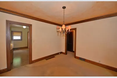 712  Cleveland Ave, Racine, WI 53405 - Photo 7