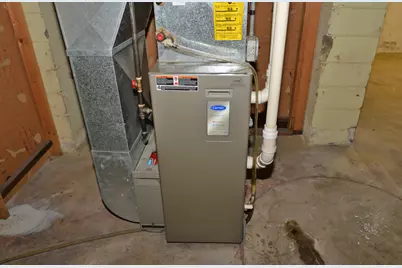 712  Cleveland Ave, Racine, WI 53405 - Photo 33