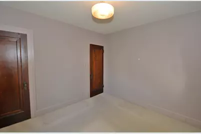 712  Cleveland Ave, Racine, WI 53405 - Photo 17