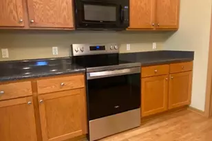 230 Hilldale Dr, Hartford, WI 53027 - Photo 3