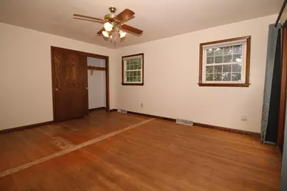 19010 W Main St, Lannon, WI 53046 - Photo 15