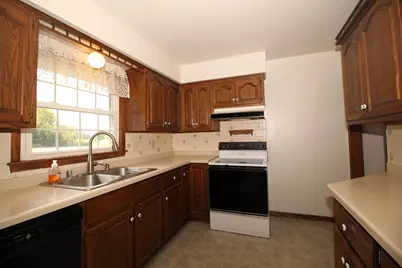 19010 W Main St, Lannon, WI 53046 - Photo 5