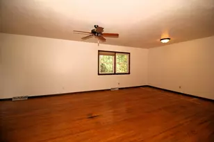 19010 W Main St, Lannon, WI 53046 - Photo 11