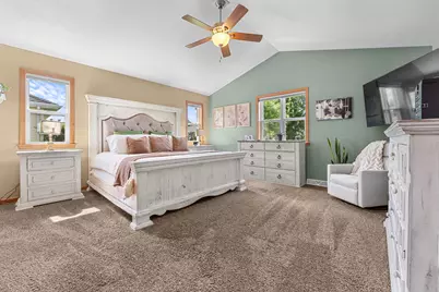 428  Sweetflag Ave, Fond du Lac, WI 54935 - Photo 11