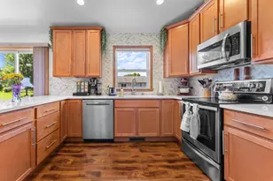 428 Sweetflag Ave, Fond du Lac, WI 54935 - Photo 9