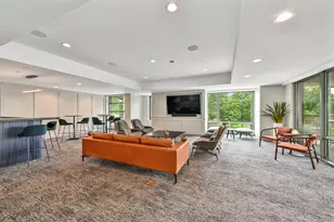 923 E Kilbourn Ave, Milwaukee, WI 53202 - Photo 87