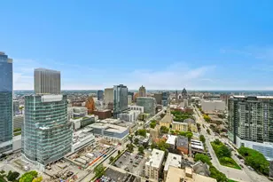 923 E Kilbourn Ave, Milwaukee, WI 53202 - Photo 67