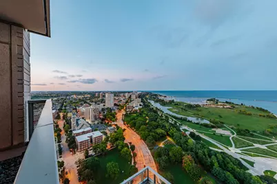 923 E Kilbourn Ave #3000, Milwaukee, WI 53202 - Photo 1