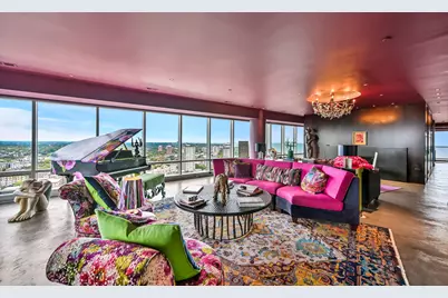 923 E Kilbourn Ave #3000, Milwaukee, WI 53202 - Photo 11