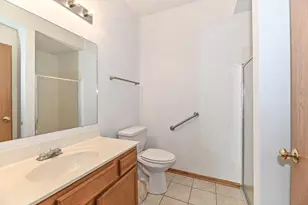 6240 S Creekside Dr, Cudahy, WI 53110 - Photo 13