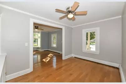 402 W Walworth St, Elkhorn, WI 53121 - Photo 9