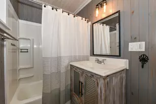 402 W Walworth St, Elkhorn, WI 53121 - Photo 17