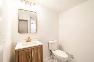 2149 N 60th St, Wauwatosa, WI 53208 - Photo 31