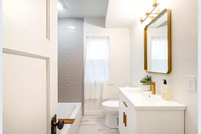 2149 N 60th St, Wauwatosa, WI 53208 - Photo 11