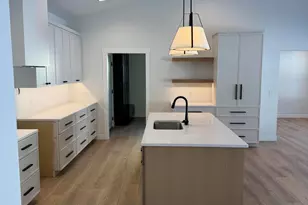 3115 Cortland St, Holmen, WI 54636 - Photo 7