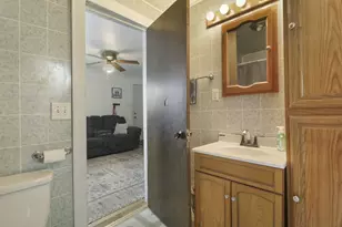 2717 45th St, Kenosha, WI 53140 - Photo 11