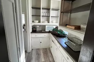 1546 S Layton Blvd, Milwaukee, WI 53215 - Photo 9