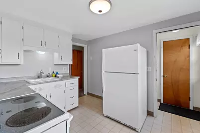 2206 N Main St, Racine, WI 53402 - Photo 9