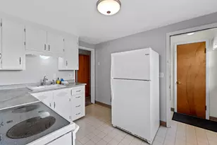 2206 N Main St, Racine, WI 53402 - Photo 9