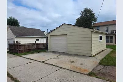 2126 S 16th St, Sheboygan, WI 53081 - Photo 29