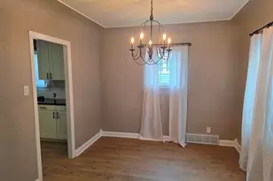 2126 S 16th St, Sheboygan, WI 53081 - Photo 9