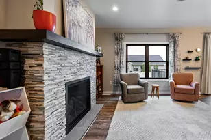 618 Silver Dr, Holmen, WI 54636 - Photo 15