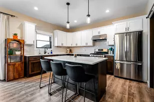 618 Silver Dr, Holmen, WI 54636 - Photo 7