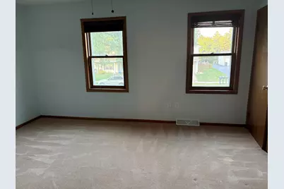 2013  Woodburn Rd #A, Waukesha, WI 53188 - Photo 7