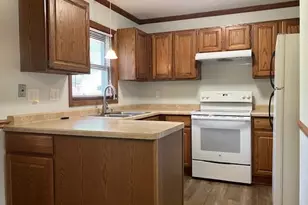 2013 Woodburn Rd, Waukesha, WI 53188 - Photo 5